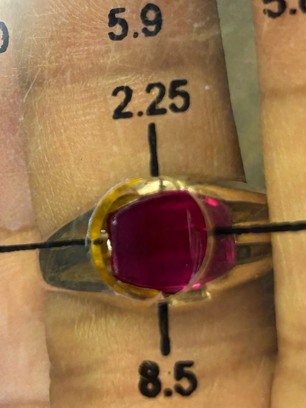 Vintage 10K yellow gold simulated lab created pink sapphire or ruby ring size 10